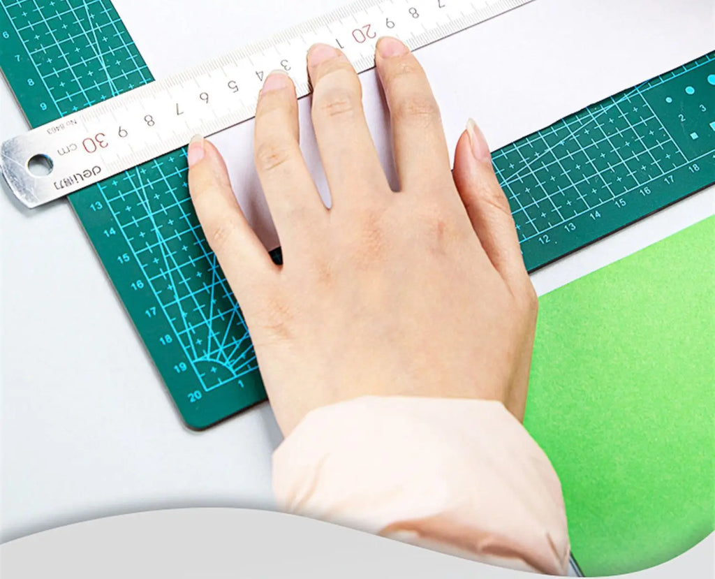 Symmetrical Lined Desktop Cutting Mats
