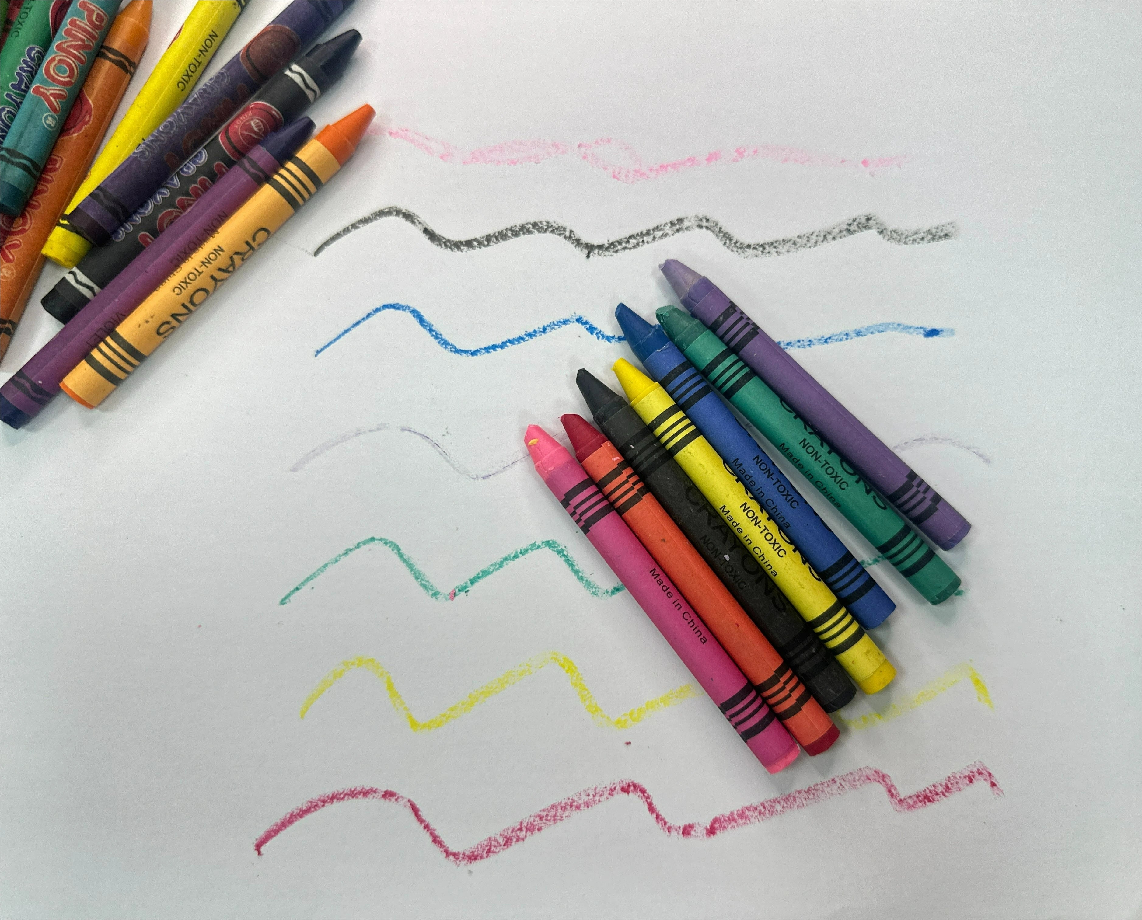 8-Pack Drawing Crayons