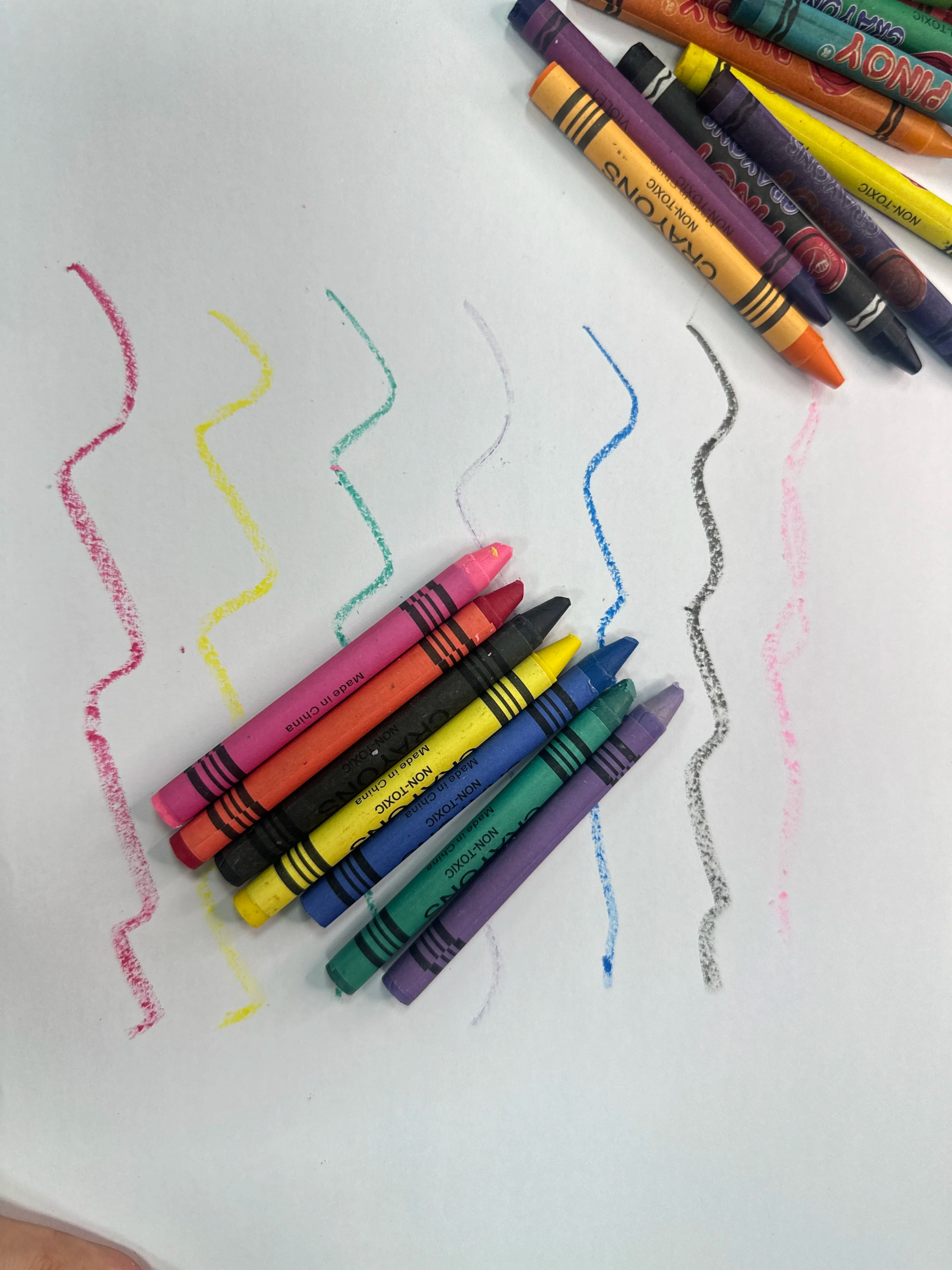 8-Pack Drawing Crayons
